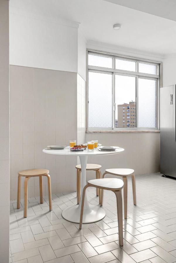 Wonderful Shared Apartment In Alfornelos - Near Metro! Lisbona Esterno foto